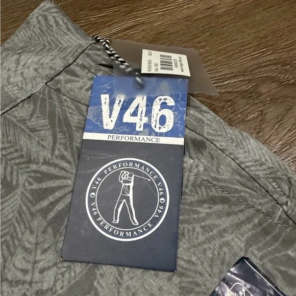 Vintage 1946 Tropical Gray Leaf Print Performance Golf Shorts - Picture 5 of 7